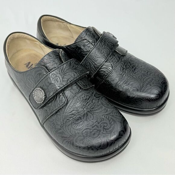 Alegria JOLEEN Black Tooled Floral Leather Slip On Adjustable Strap Support Clog - Picture 5 of 16